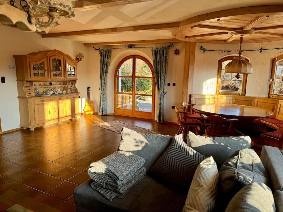 Romantisches Alpenchalet - Mit Sauna Und Kamin - Ruhig Und Zentral Bad Tolz Luaran gambar