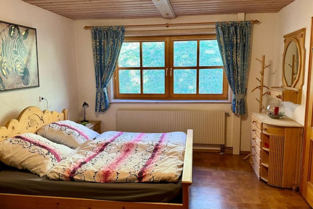 Romantisches Alpenchalet - Mit Sauna Und Kamin - Ruhig Und Zentral Bad Tolz Luaran gambar
