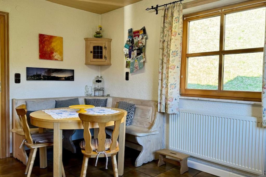 Romantisches Alpenchalet - Mit Sauna Und Kamin - Ruhig Und Zentral Bad Tolz Luaran gambar